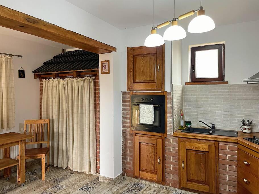 ホテル Casa La Doi Nuci Bradet  エクステリア 写真