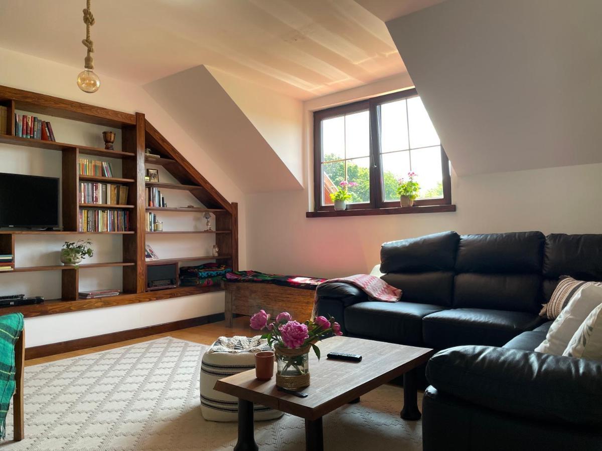 ホテル Casa La Doi Nuci Bradet  エクステリア 写真